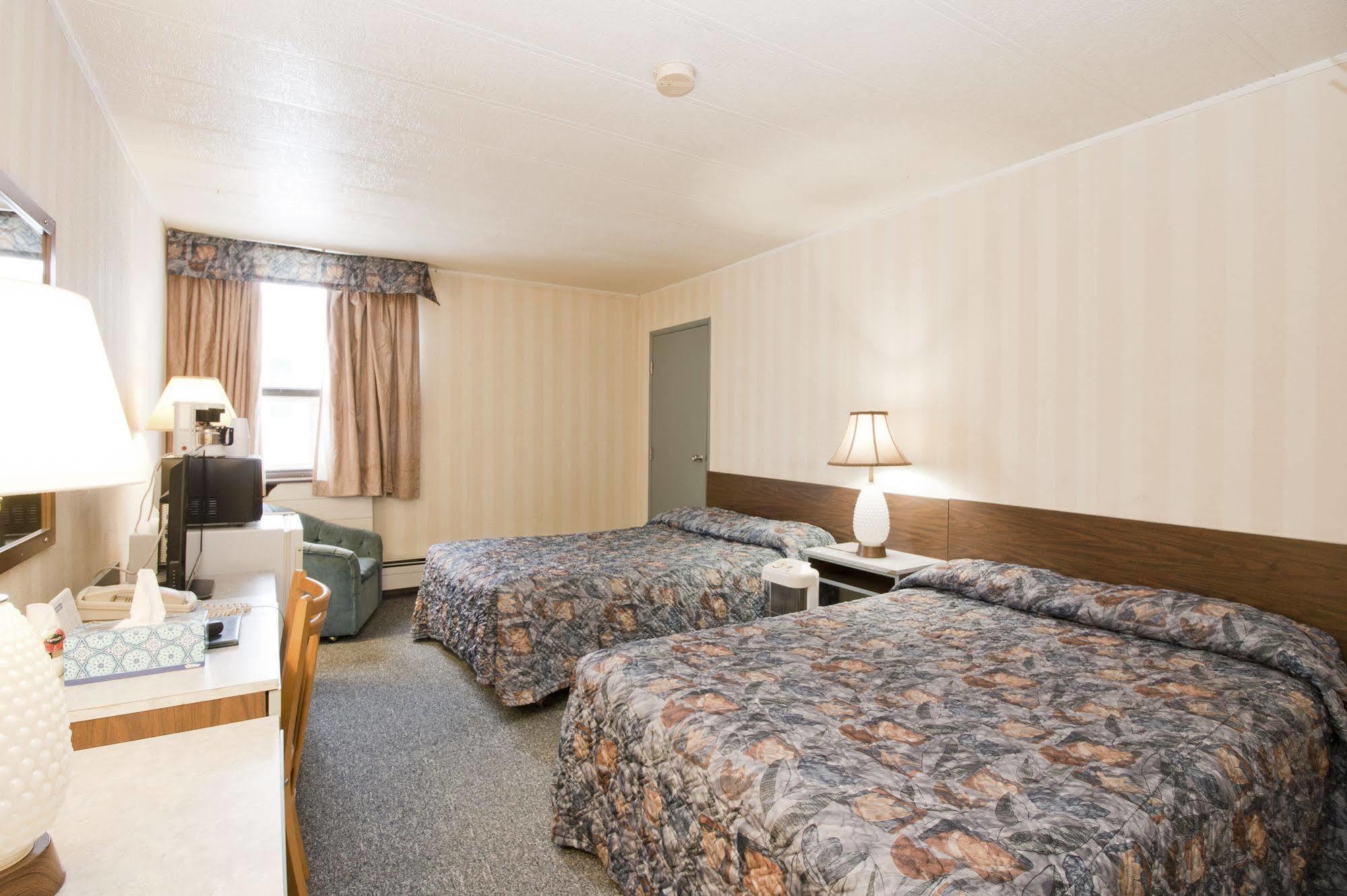 Springs Motor Inn Wainwright Kültér fotó