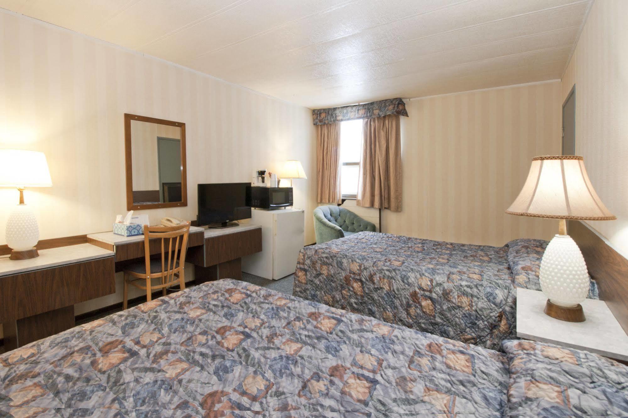 Springs Motor Inn Wainwright Kültér fotó