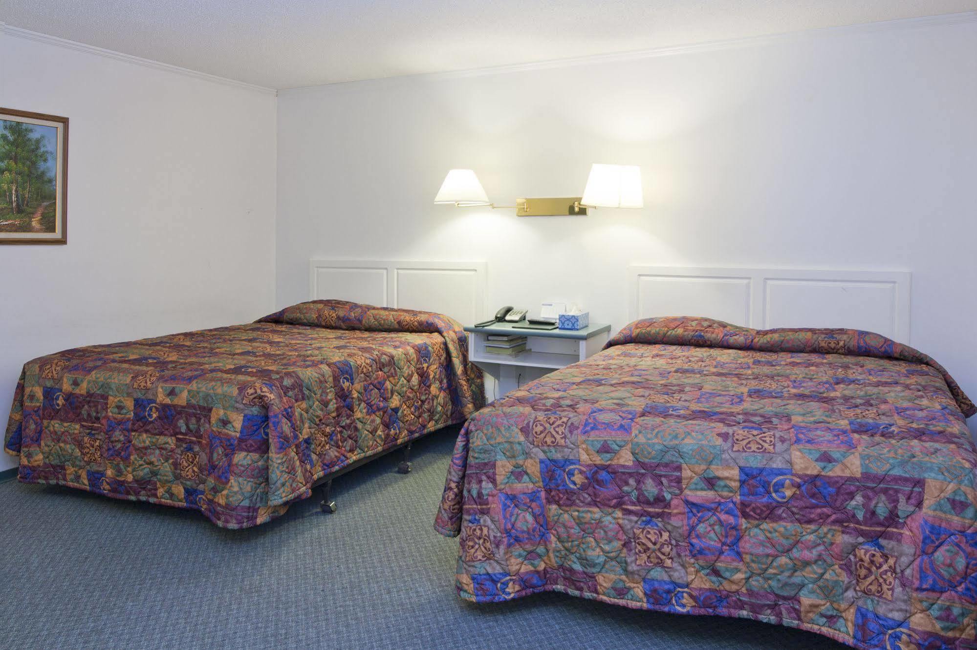 Springs Motor Inn Wainwright Kültér fotó